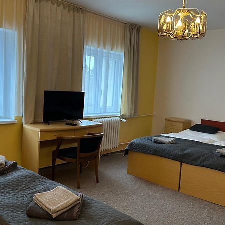 Hotel Pod Vlekem Loucna pod Klinovcem Luaran gambar