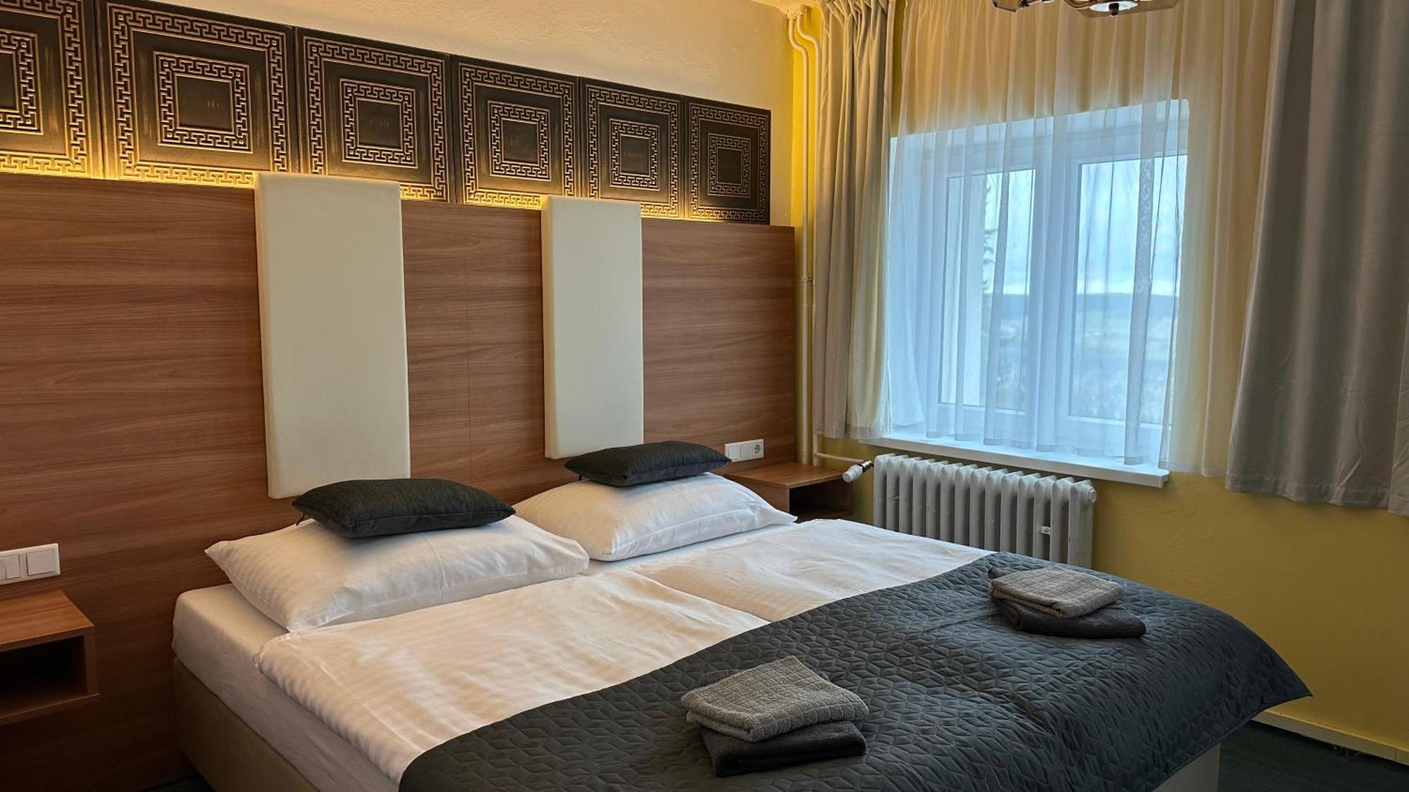Hotel Pod Vlekem Loucna pod Klinovcem Luaran gambar